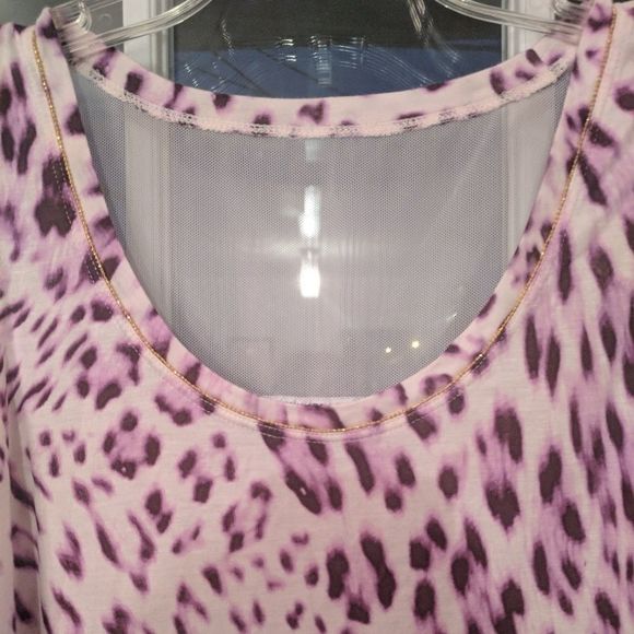 Jennifer Lopez Tops - JENNIFER LOPEZ ANIMAL PRINT BLOUSE SIZE M